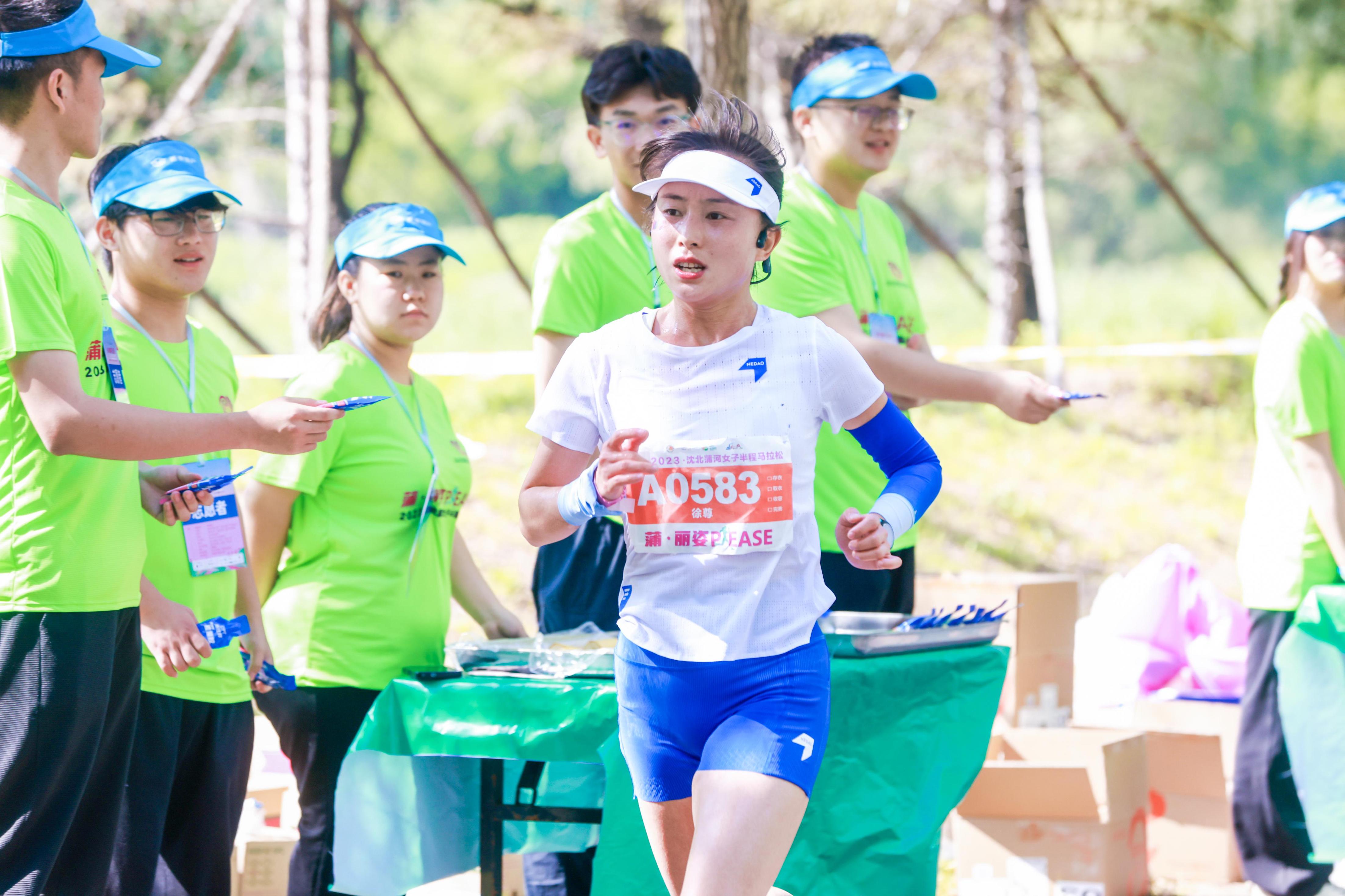 包含摩洛哥瓦赫达核心球员体能恢复，备战塔斯马尼亚联的词条