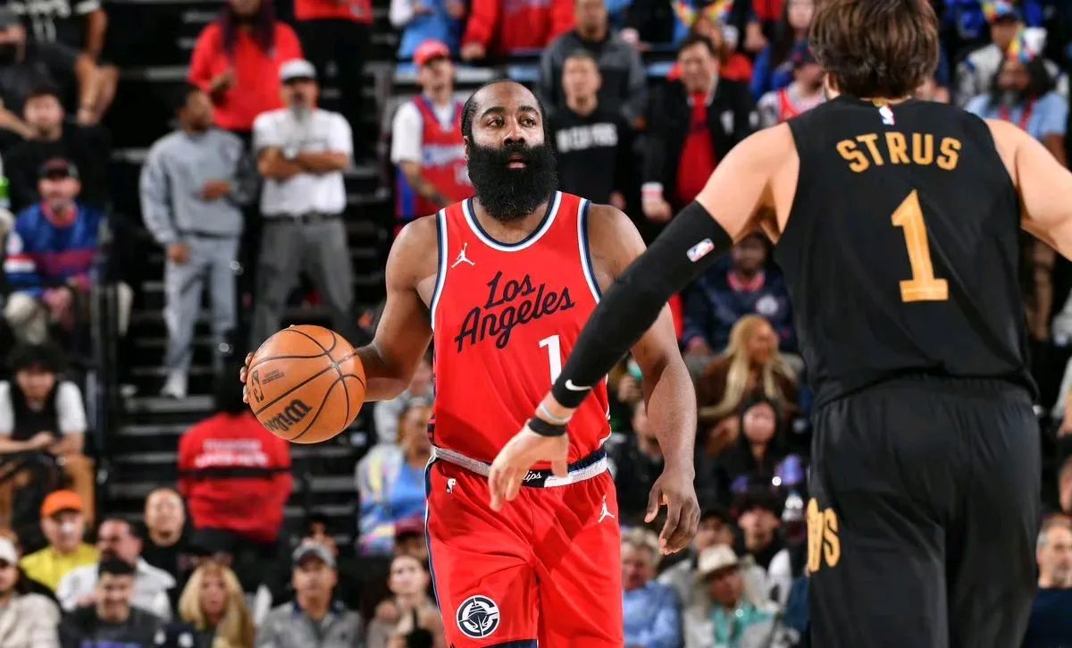 米兰体育app下载地址-火箭再胜掘金，西部半决赛豪取两连胜