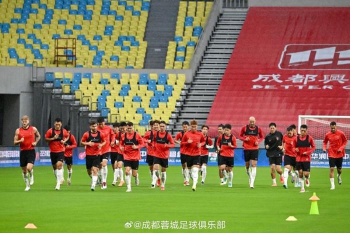 关于外援带领球队击败对手，签下完美胜利的信息