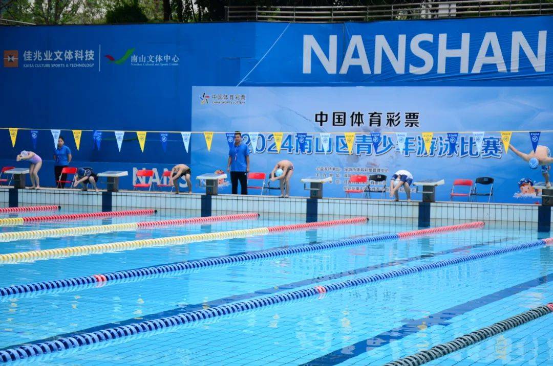 经典比赛回顾，激情迸发场面动人