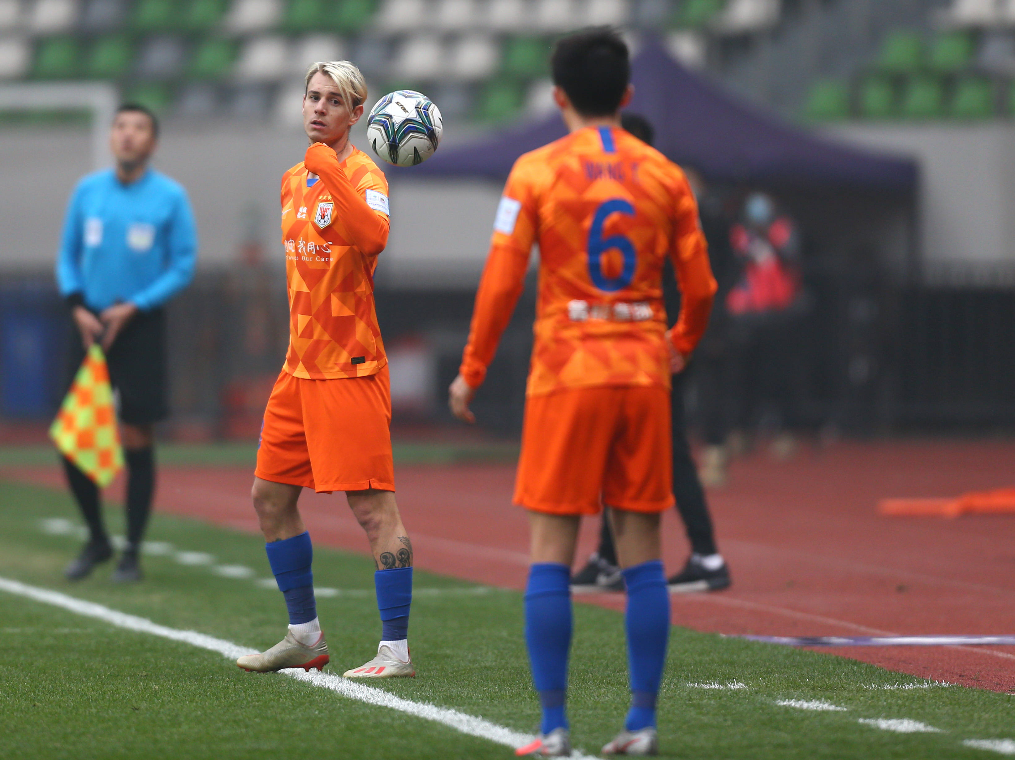 米兰体育下载-包含山东鲁能客场不敌武汉卓尔，遭遇两连败的词条