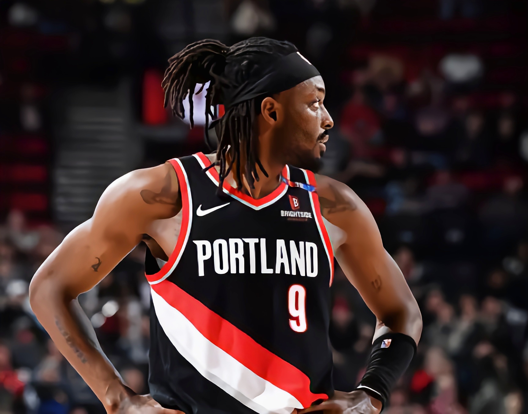 包含马刺队曝光波特兰开拓者队新队长的词条