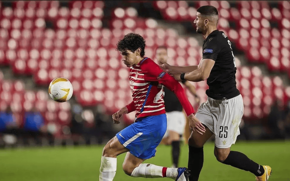 斯图加特客战汉诺威，艰难取胜