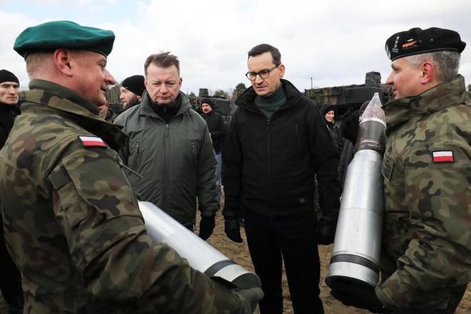 乌克兰球员备战备受限制,队员备战 乌克兰球员备战备受限制,队员备战