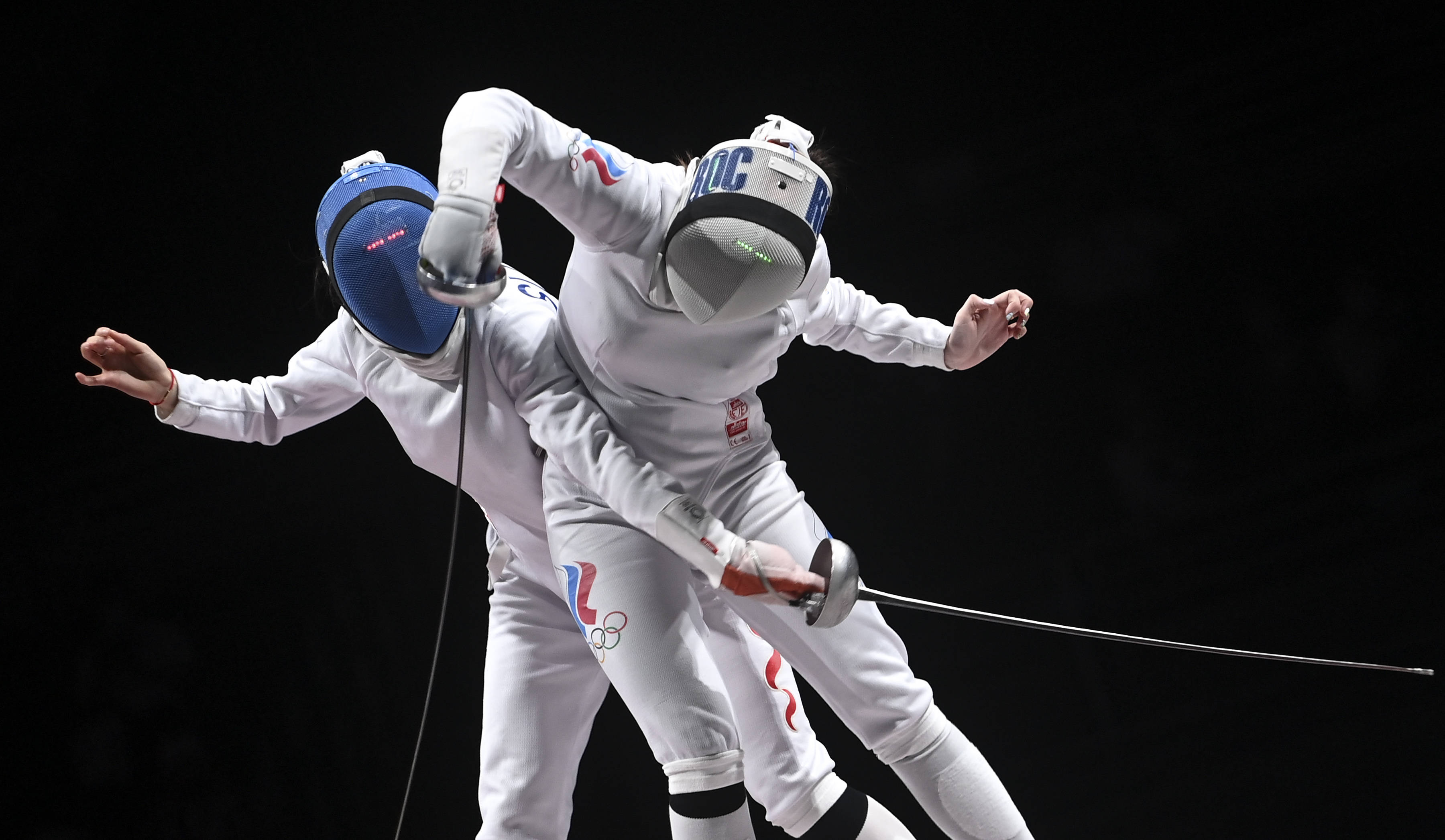 射击女子击剑决赛选手逐一展现实力 射击女子击剑决赛选手逐一展现实力