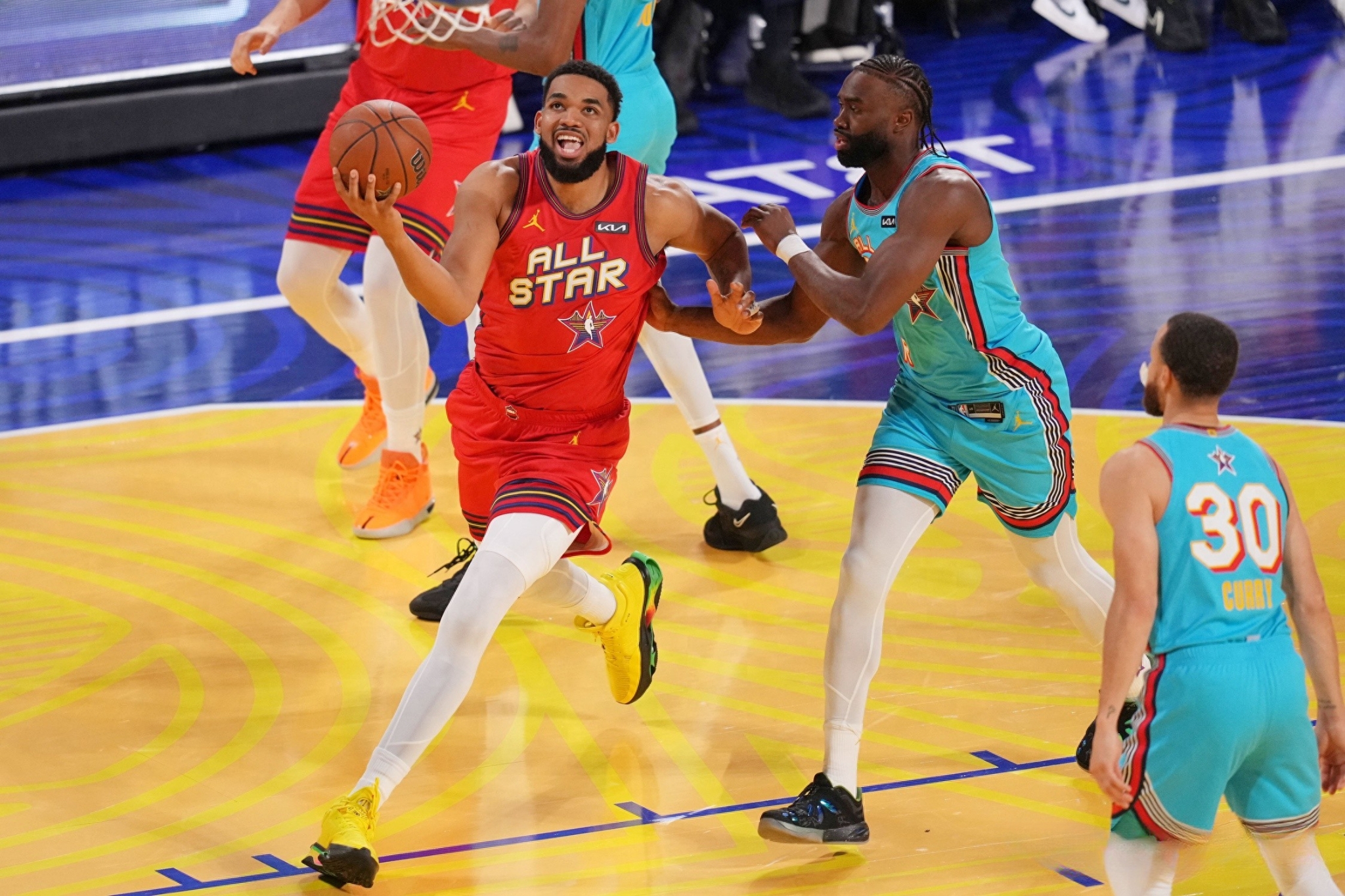 NBA全明星赛热闹开展，球星耀眼亮相的简单介绍