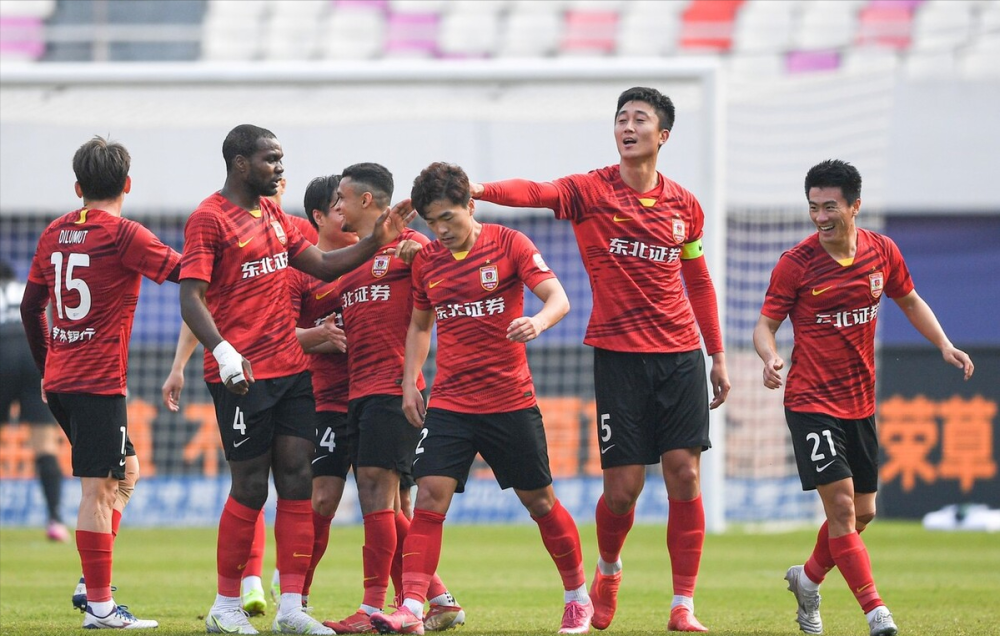 伊拉克队击败劲旅，向前迈进