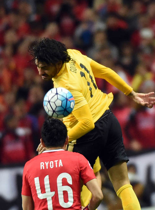 米兰体育网页版登录入口-广州恒大大获全胜，晋级亚冠强