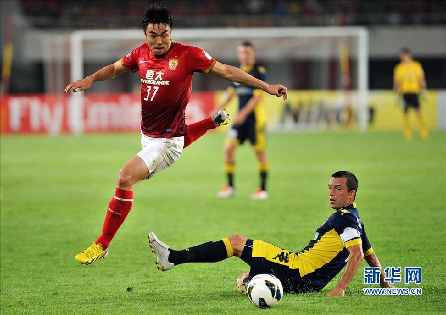 广州恒大大获全胜，晋级亚冠强