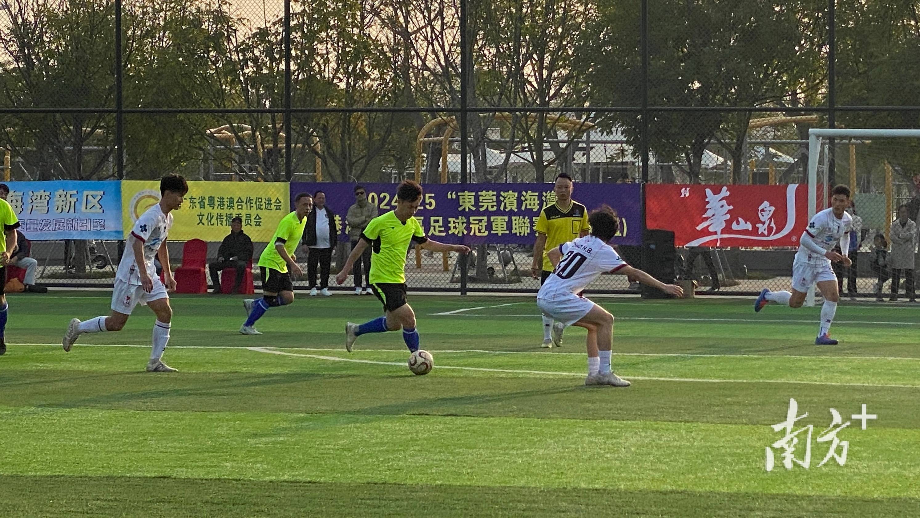 球员风采尽显,助阵足球盛事的简单介绍 球员风采尽显,助阵足球盛事的简单介绍