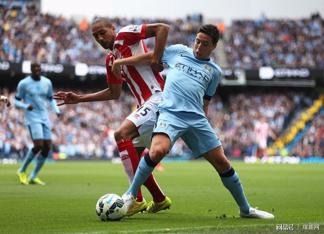 关于斯托克城表现起伏不定，保级形势堪忧的信息