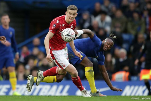 包含瑞典大胜阿尔巴尼亚，欧预赛小组第二的词条