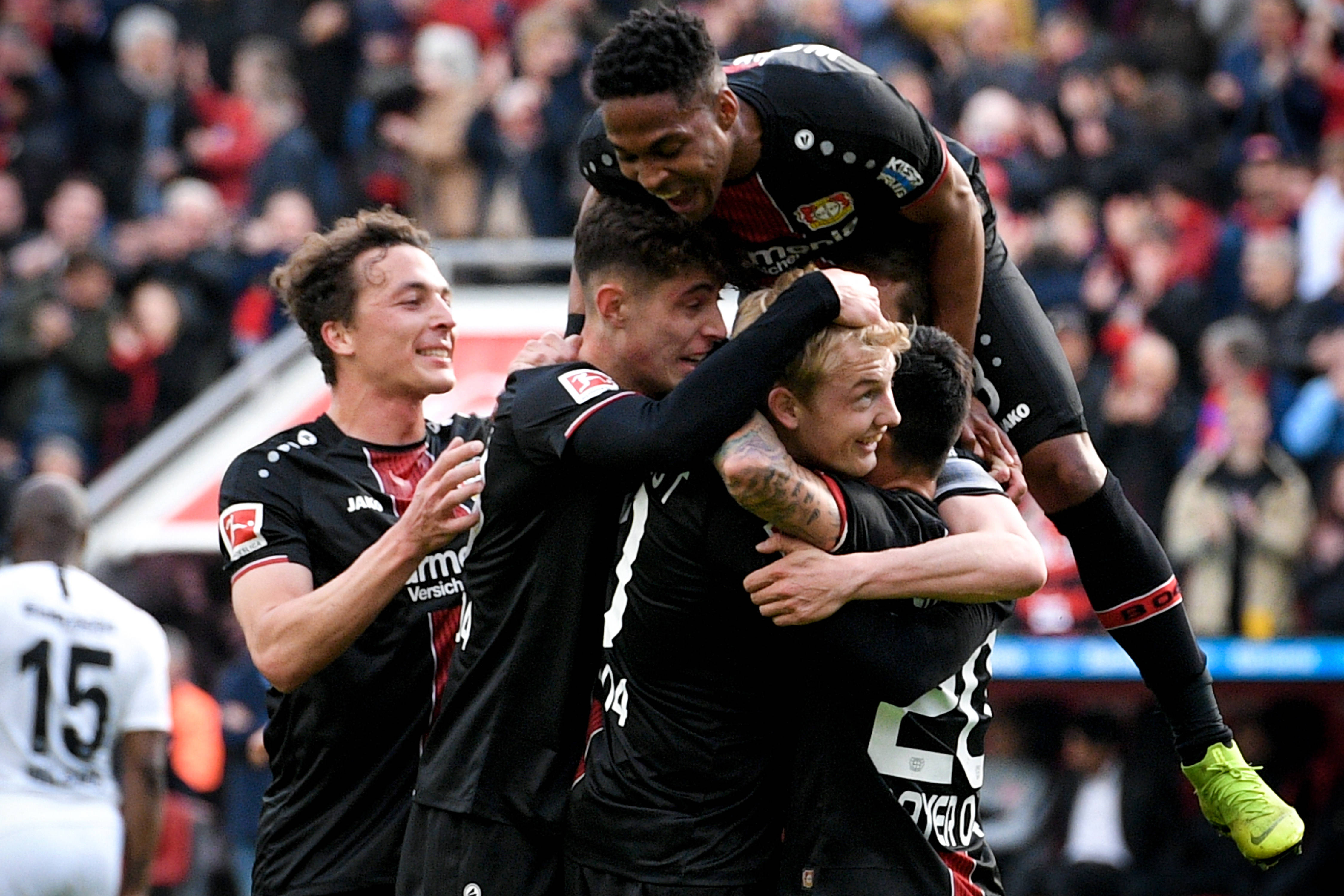 米兰体育平台-汉诺威客场失利，德甲比赛难以挽回颓势的简单介绍