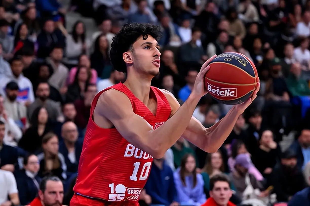 米兰体育教练-关于百大赛事！体坛新星崭露头角的信息