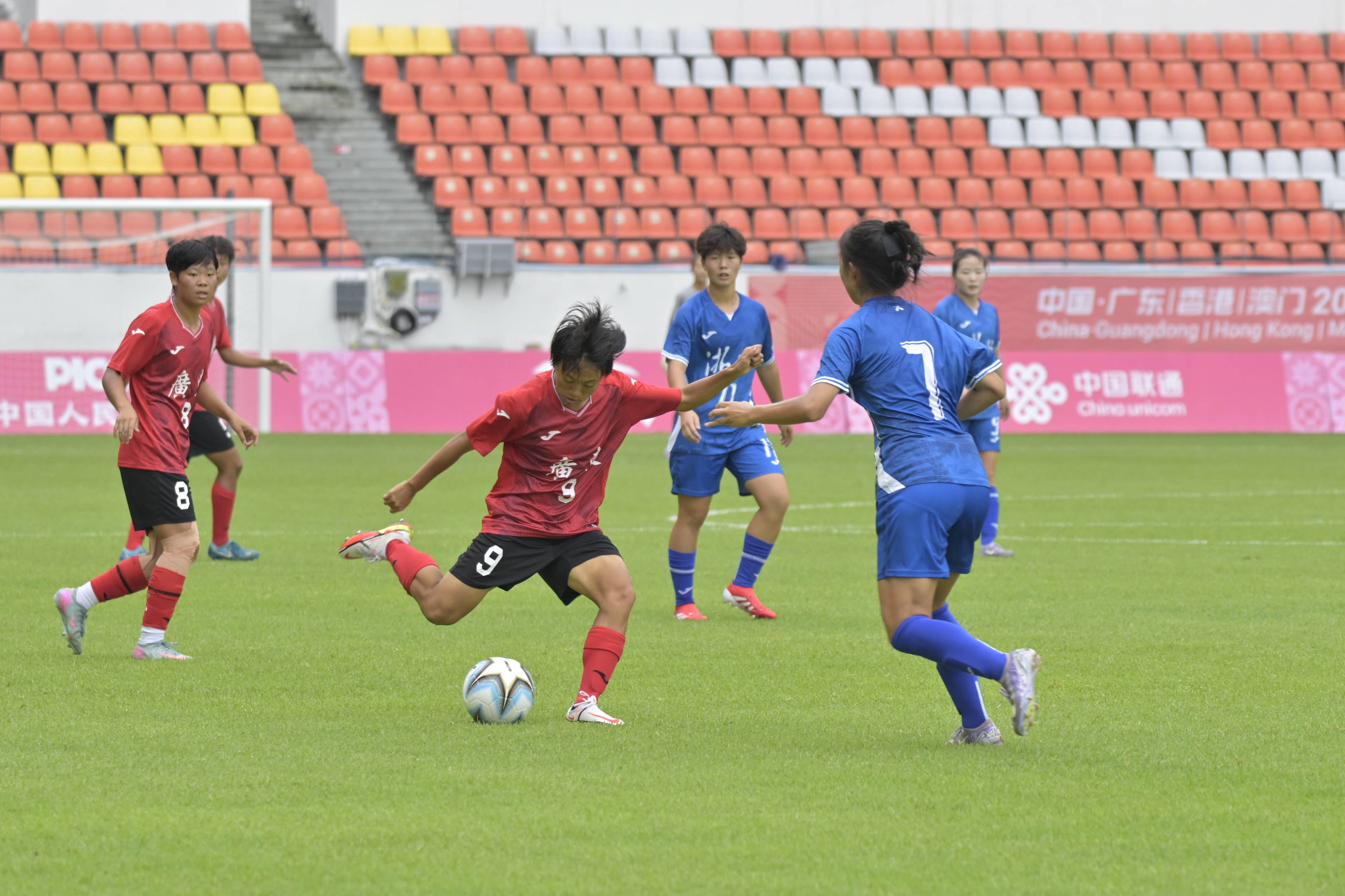 中国女足在赛场上展现了高质量的比赛